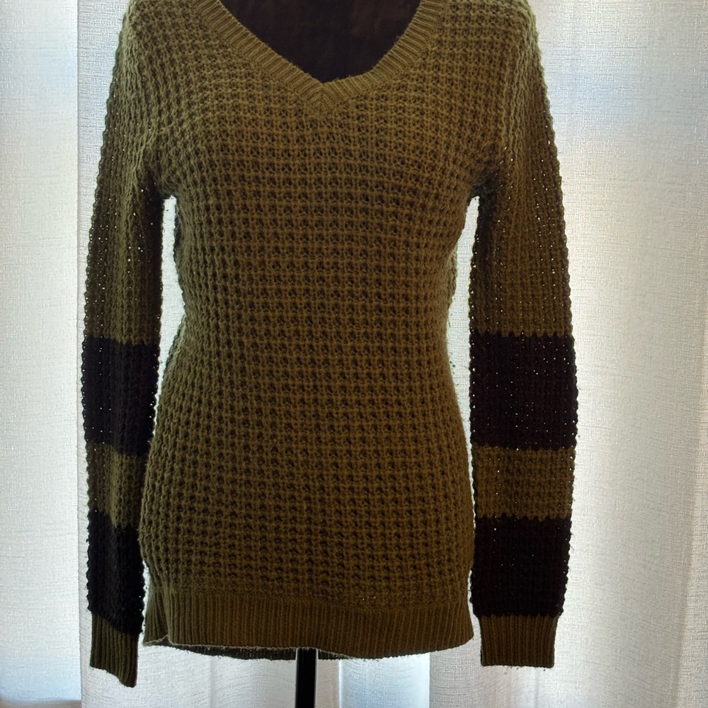 Cozy Olive V-Neck Sweater